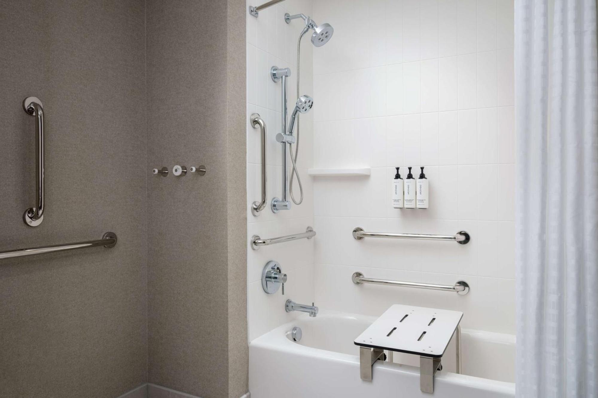 Tempo By Hilton Raleigh Downtown Hotel Екстериор снимка
