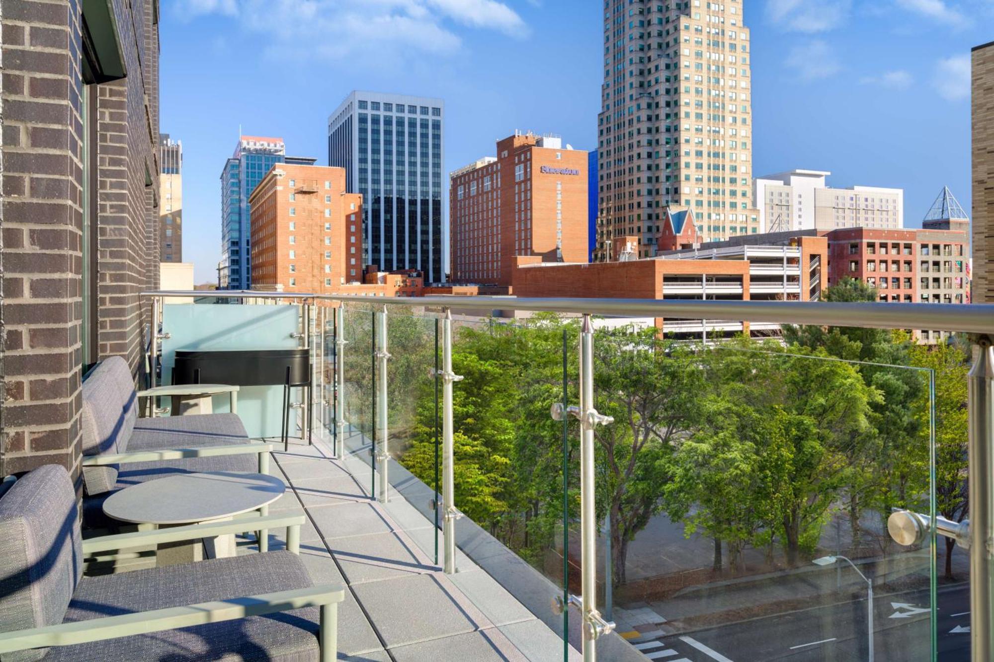 Tempo By Hilton Raleigh Downtown Hotel Екстериор снимка