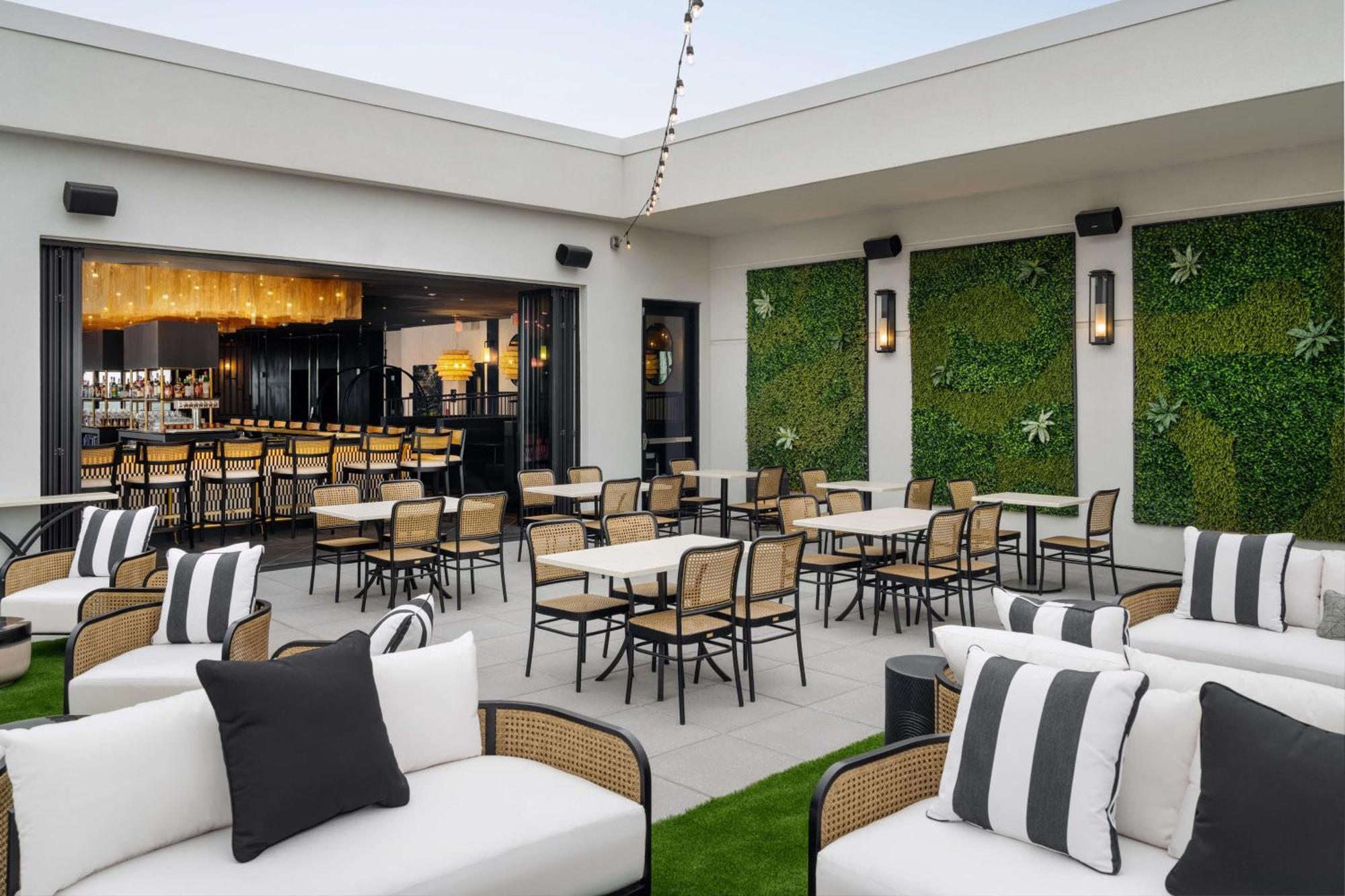 Tempo By Hilton Raleigh Downtown Hotel Екстериор снимка